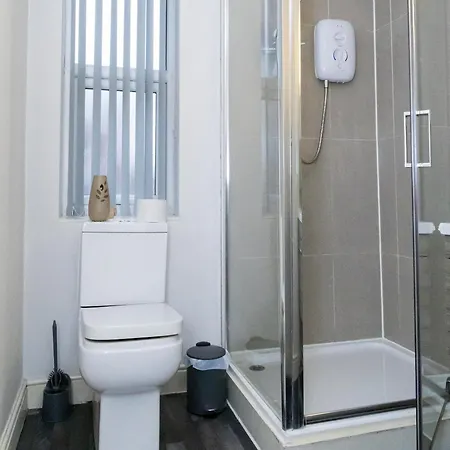 1 Bedroom Apartment In Chorlton Central Manchester Exterior photo